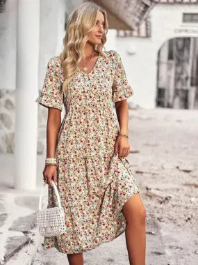 Elegantes Urlaubs-Minikleid mit kurzen Ärmeln und V-Ausschnitt