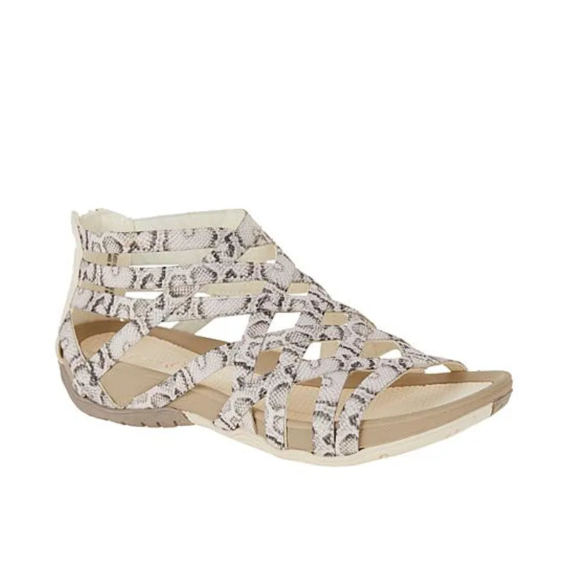Heidi-Mode | Schweißabsorbierende Sandalen für ein frisches Fußgefühl
