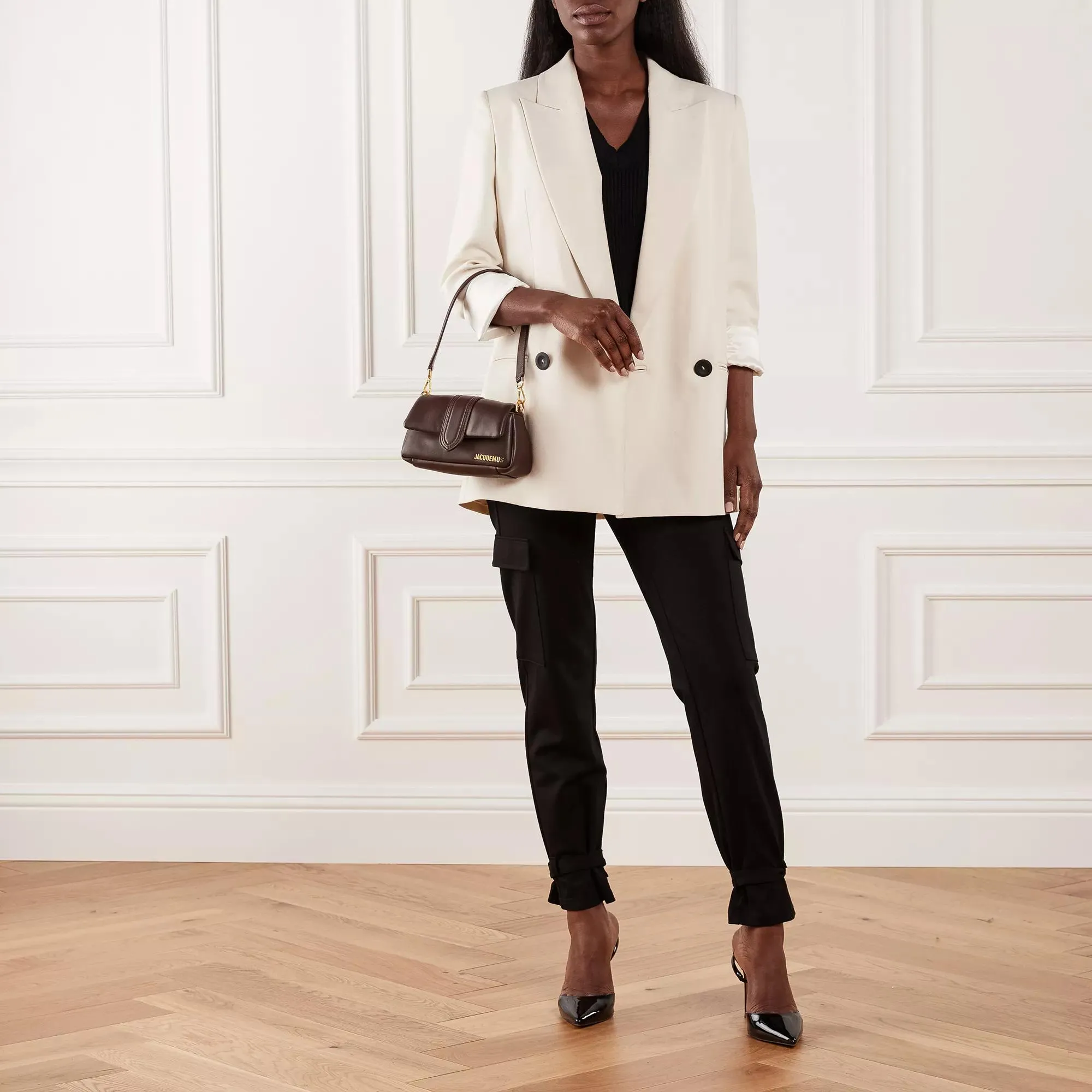   Jacquemus  The Little Bambimou Medium Brown  Minitasche 