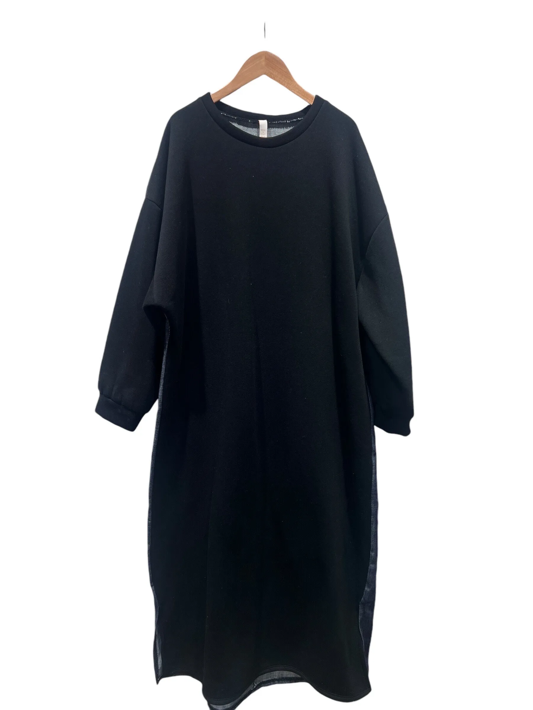 Langes Sweatshirt-Fleece-Kleid mit Denim-Detail